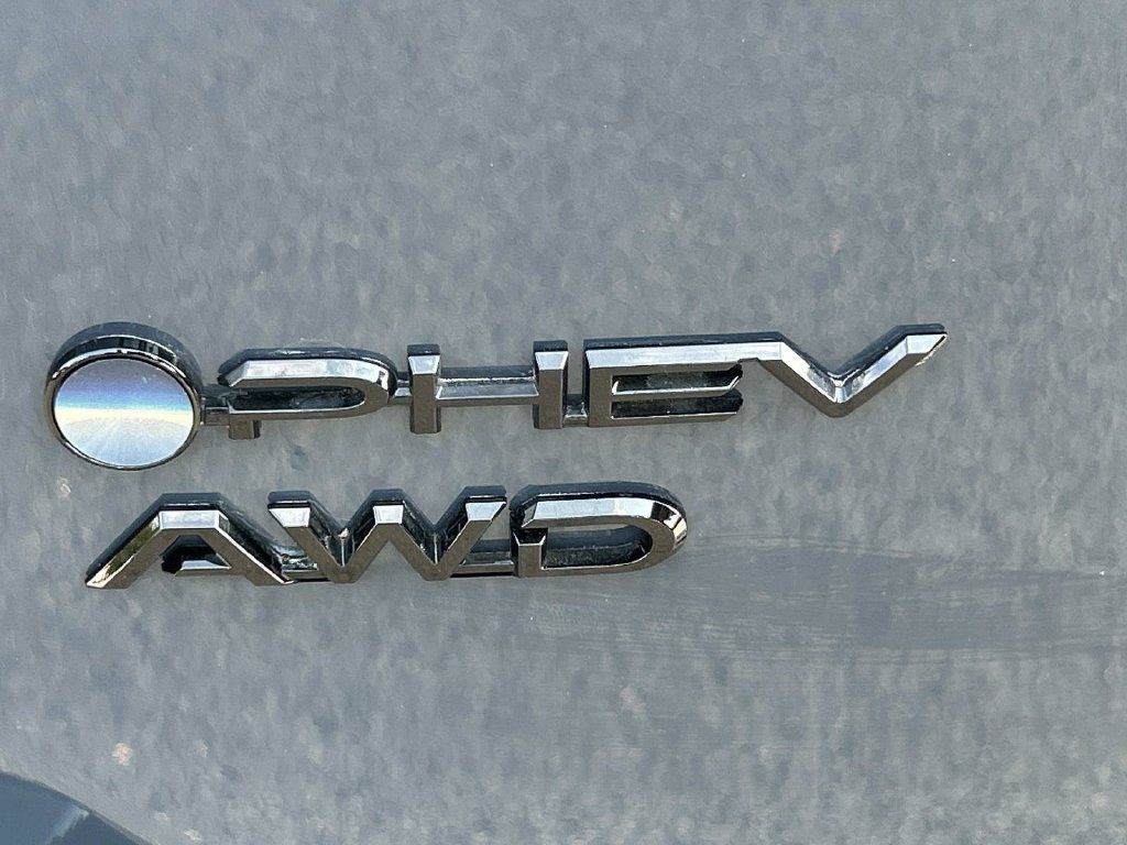 Used 2026 Toyota RAV4 SE w/ Convenience Package AWD/4WD image 12