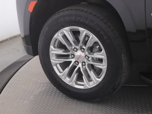 Used 2023 GMC Yukon SLT w/ SLT Premium Package AWD/4WD image 13