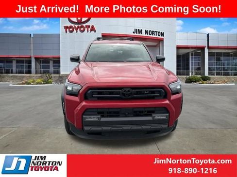 Used 2026 Toyota 4Runner SR5 AWD/4WD image 2
