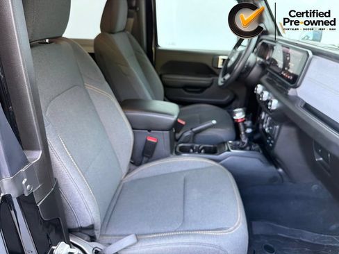 Certified 2025 Jeep Wrangler Sport AWD/4WD image 34