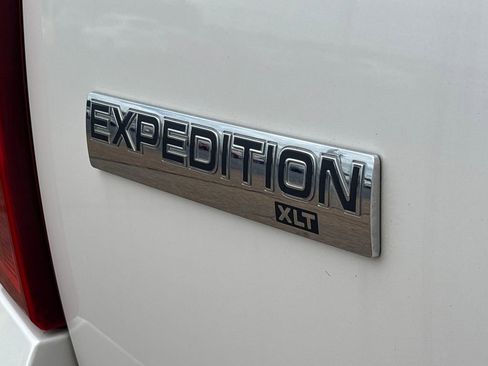 Used 2014 Ford Expedition XLT w/ Equipment Group 202A RWD image 35