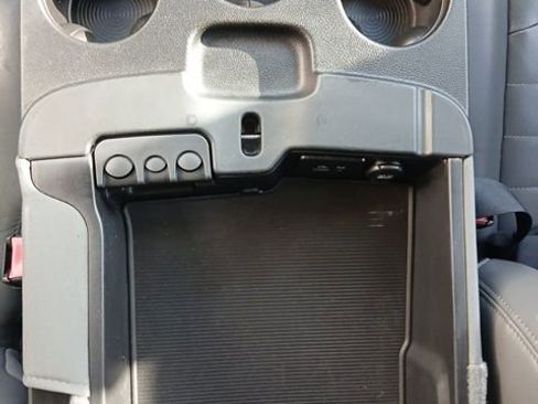 Used 2016 RAM 3500 Tradesman w/ Chrome Appearance Group image 31