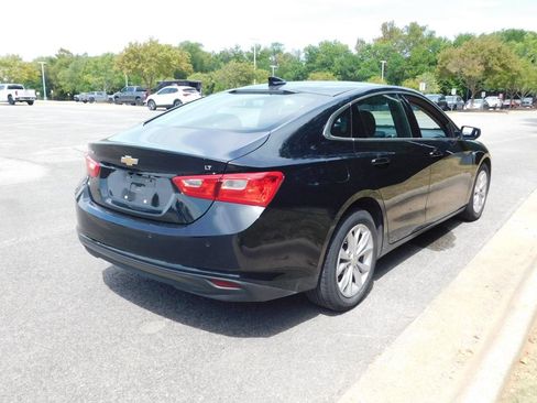 Used 2025 Chevrolet Malibu LT FWD image 4