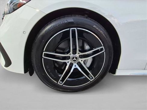 Used 2026 Mercedes-Benz E 350 Sedan image 25