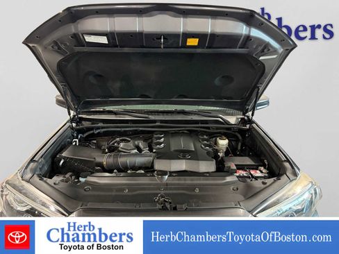 Used 2016 Toyota 4Runner SR5 RWD image 8