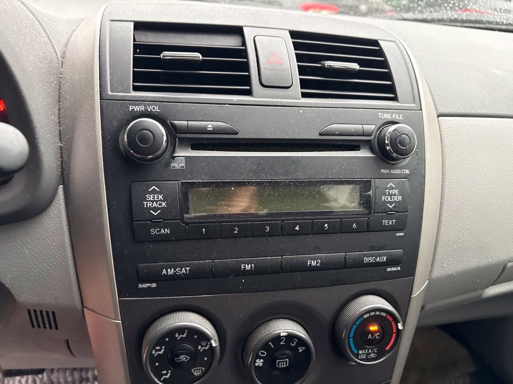 Used 2010 Toyota Corolla LE FWD image 14