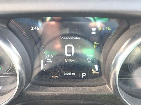 Used 2022 Jeep Wrangler Unlimited Rubicon 4xe w/ Cold Weather Group AWD/4WD image 20