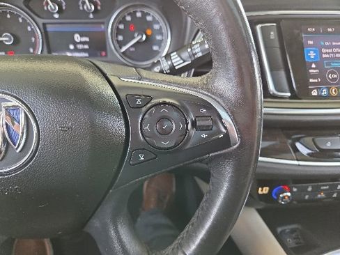 Used 2020 Buick Enclave Essence FWD image 56