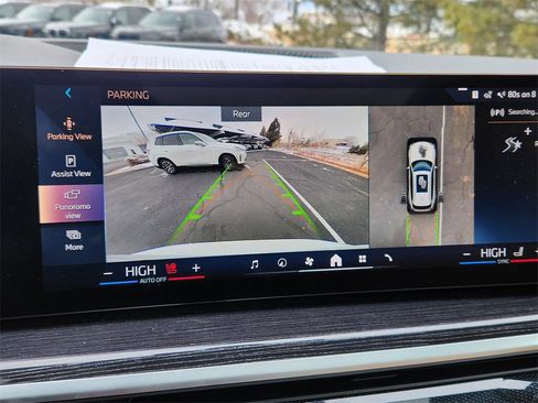 Used 2024 BMW X5 xDrive40i w/ M Sport Package image 23