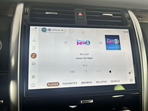 New 2025 Land Rover Discovery Dynamic SE image 22