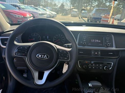 Used 2016 Kia Optima LX image 22