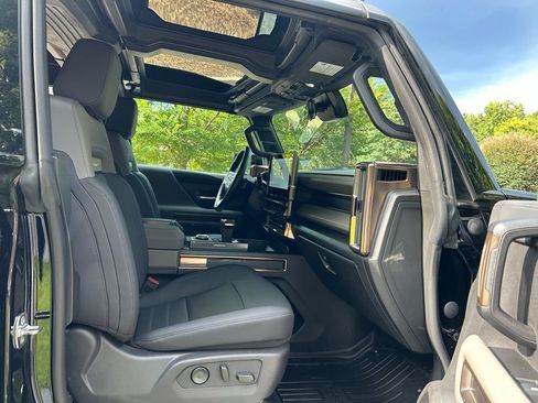 Used 2025 GMC Hummer EV 3X AWD/4WD image 52