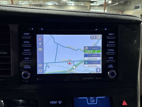 Used 2018 Toyota Sienna XLE w/ XLE Navigation Package image 20