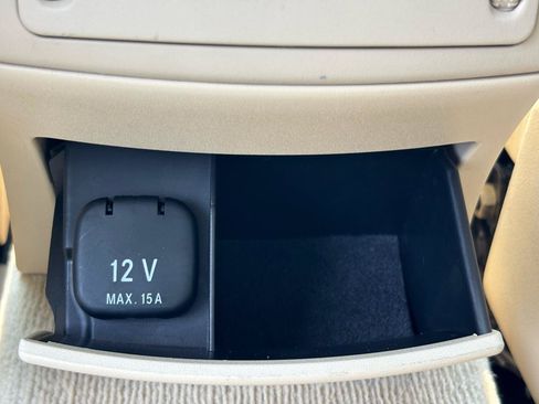 Used 2006 Mercedes-Benz E 350 4MATIC Sedan image 33