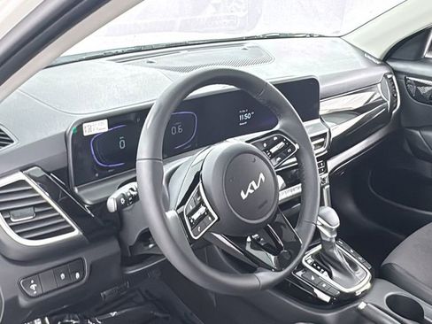 New 2026 Kia Seltos S AWD/4WD image 34