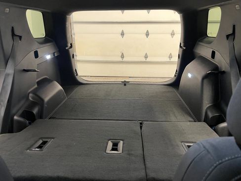 Used 2025 Chevrolet Equinox LT image 29