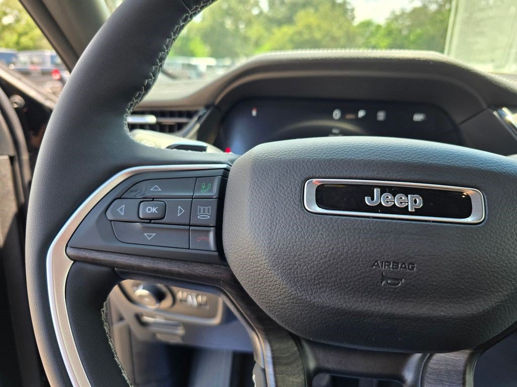 New 2027 Jeep Grand Cherokee Limited w/ Technology Group II AWD/4WD image 19