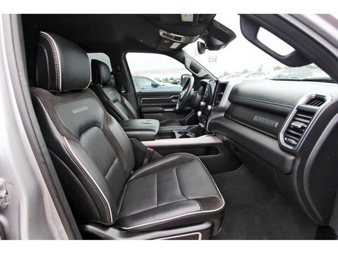 Used 2024 RAM 1500 Laramie AWD/4WD image 27