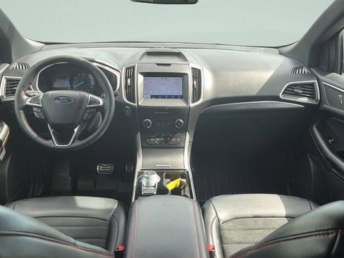 Certified 2020 Ford Edge ST-Line w/ Cold Weather Package AWD/4WD image 26