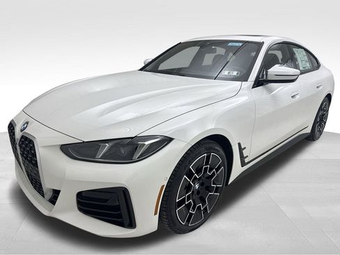 New 2026 BMW 430i xDrive w/ M Sport Package image 5