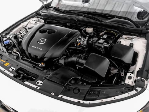 Used 2019 MAZDA MAZDA3 Hatchback w/ Preferred Package FWD image 48