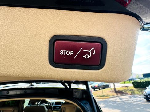 Used 2012 Mercedes-Benz ML 350 4MATIC image 19