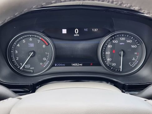 Used 2025 Cadillac XT6 Premium Luxury w/ Technology Package image 17