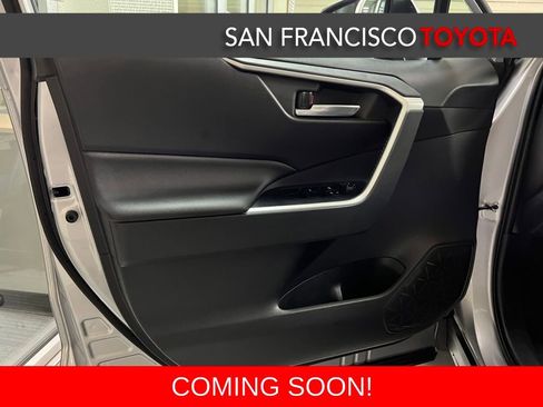 Used 2019 Toyota RAV4 XLE image 38