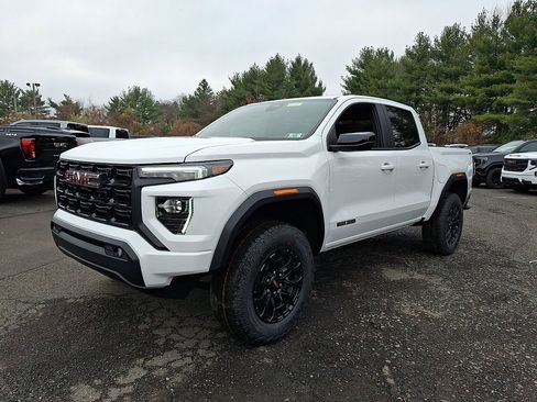 New 2026 GMC Canyon Elevation w/ Convenience Package image 2