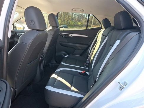 Certified 2025 Buick Envision Sport Touring image 10