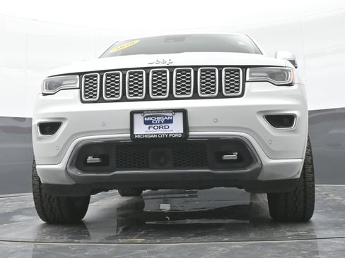 Used 2020 Jeep Grand Cherokee Overland AWD/4WD image 42