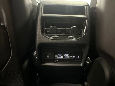 Used 2023 Jeep Grand Cherokee 4WD 4xe image 28