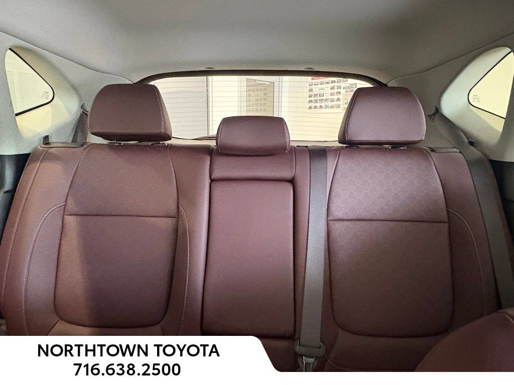 Used 2023 Kia Seltos SX w/ SX Sunroof Package AWD/4WD image 16
