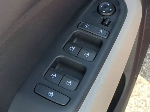 New 2026 Hyundai Venue SEL image 18