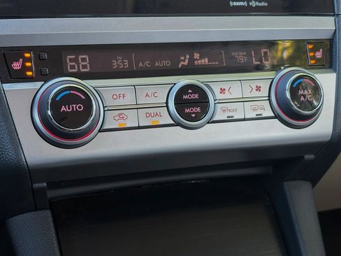 Used 2015 Subaru Legacy 2.5i Limited image 21