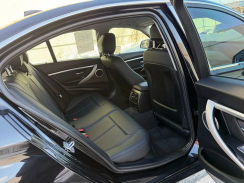 Used 2018 BMW 320i 320i Sedan 4D image 29