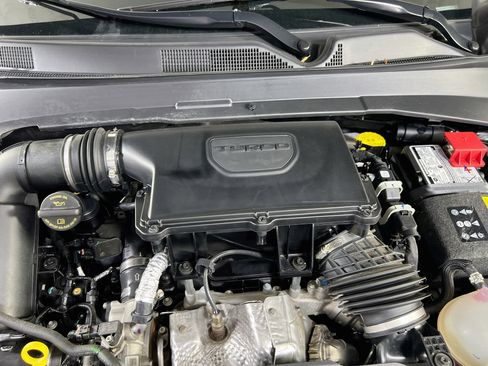 Used 2023 Jeep Compass Limited w/ Sun and Sound Group AWD/4WD image 30