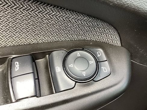Used 2023 Chevrolet TrailBlazer LT AWD/4WD image 42