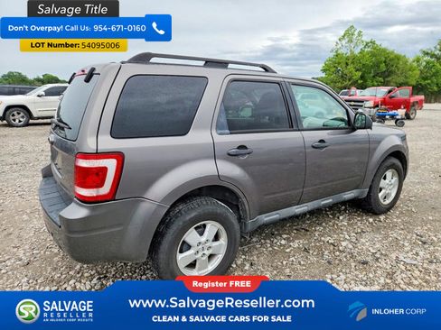 Used 2010 Ford Escape XLT AWD/4WD image 4
