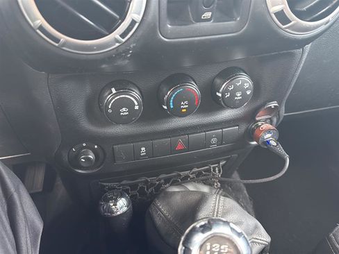 Used 2014 Jeep Wrangler Unlimited Sahara w/ Max Tow Package image 7