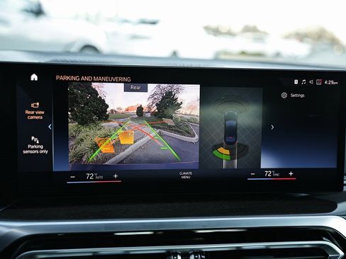 Used 2023 BMW 330i Sedan w/ Driving Assistance Package image 36