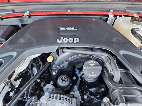 Used 2019 Jeep Wrangler Moab w/ Quick Order Package 24M Moab image 23