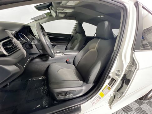 Used 2023 Toyota Camry LE FWD image 14