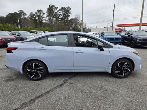 New 2025 Nissan Versa SR image 11