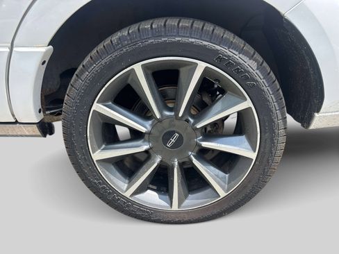 Used 2017 Lincoln Navigator Reserve AWD/4WD image 8