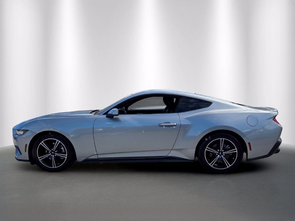 Used 2024 Ford Mustang Premium RWD image 6
