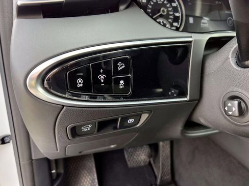 Certified 2024 Genesis GV70 2.5T w/ Select Package image 20