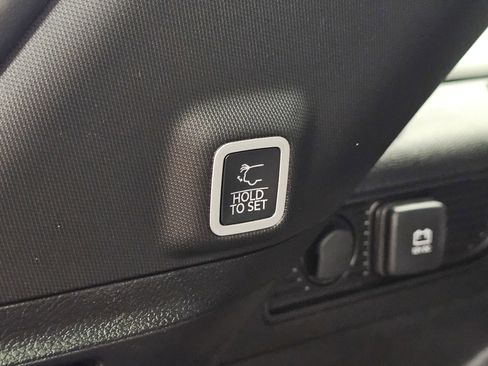 New 2025 Jeep Grand Cherokee Limited AWD/4WD image 13