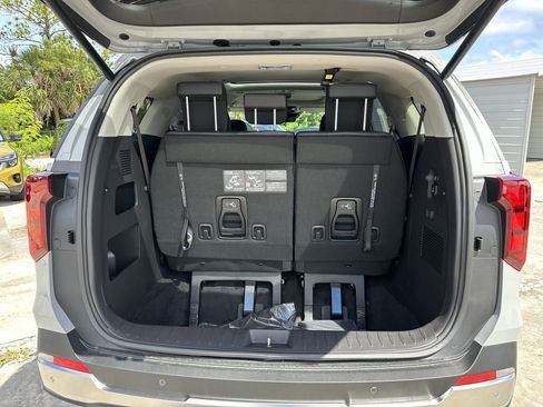 New 2026 Kia Carnival SX FWD image 7