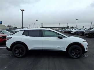 New 2026 Chevrolet Equinox EV LT video 2